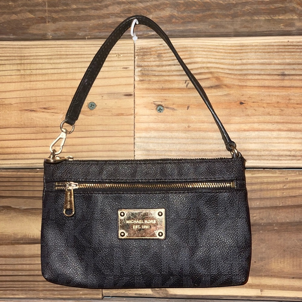Michael Kors Wristlet
